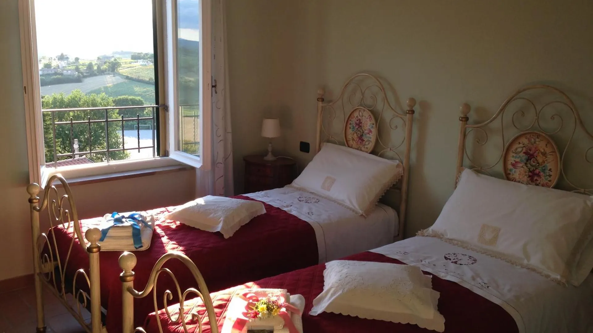 Bed & Breakfast Bed and Breakfast La terrazza fio...Rita Ripa Italia