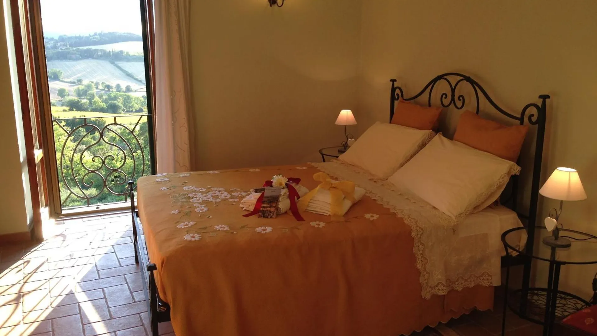 Bed and Breakfast La terrazza fio...Rita Ripa